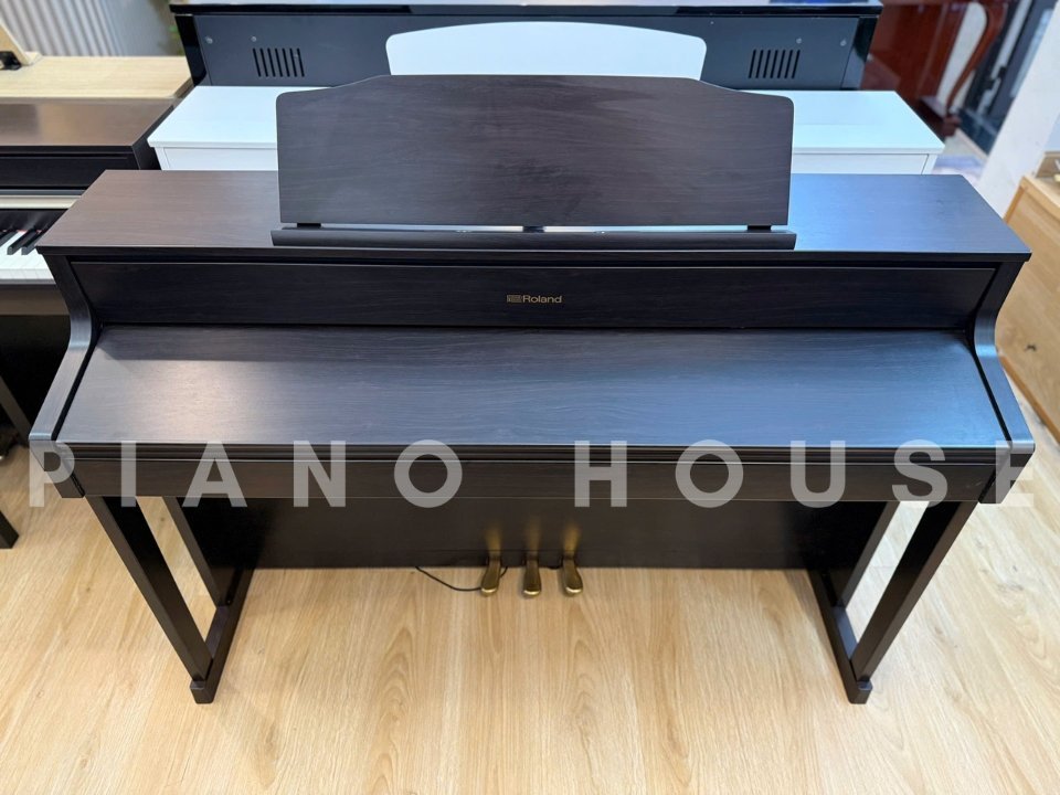 Hình ảnh chi tiết ROLAND HP-605 DR góc chụp 2